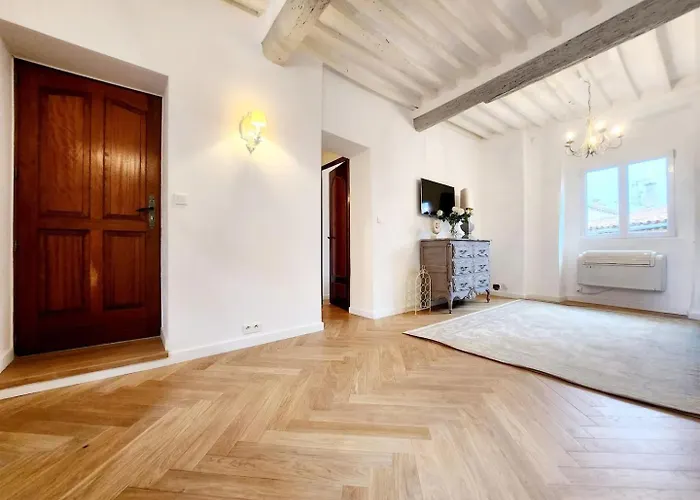 公寓 La Tour Antiboise - Dans Le Vieil 昂蒂布